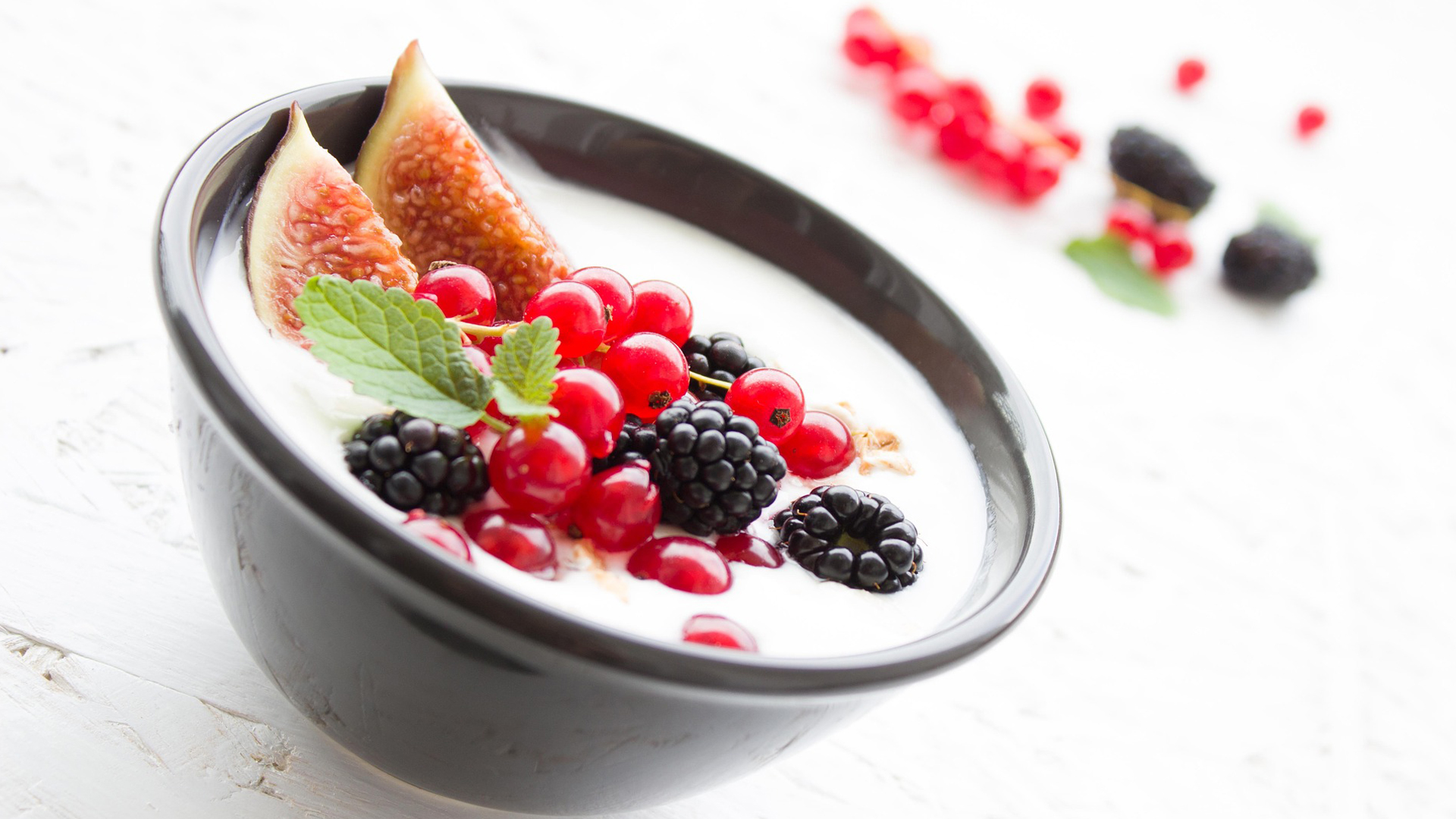 Idealan doručak - zdjela sam voćem